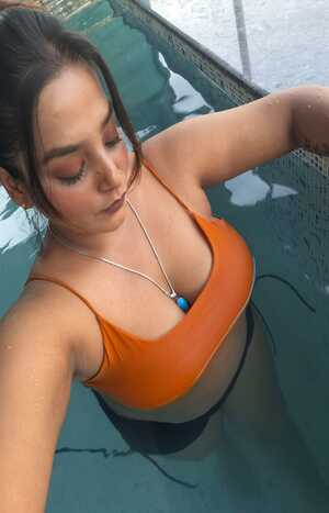 female escort in Manali